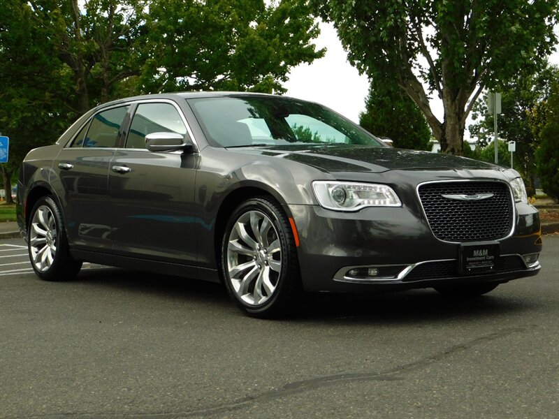 2019 Chrysler 300 Series Limited Sedan / DUAL SUNROOF / Navi / 15,000 MILES   - Photo 2 - Portland, OR 97217