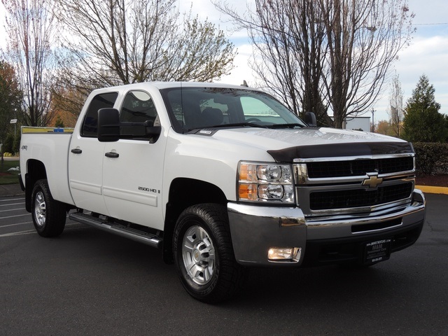 2009 Chevrolet Silverado 2500 LT / Crew Cab / 4X4 / DURAMAX DIESEL ...