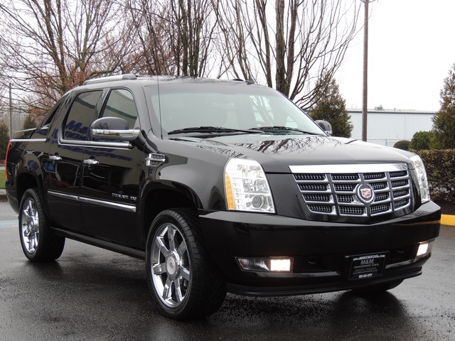 2012 Cadillac Escalade EXT Premium 29K Miles NewTires AWD   - Photo 2 - Portland, OR 97217