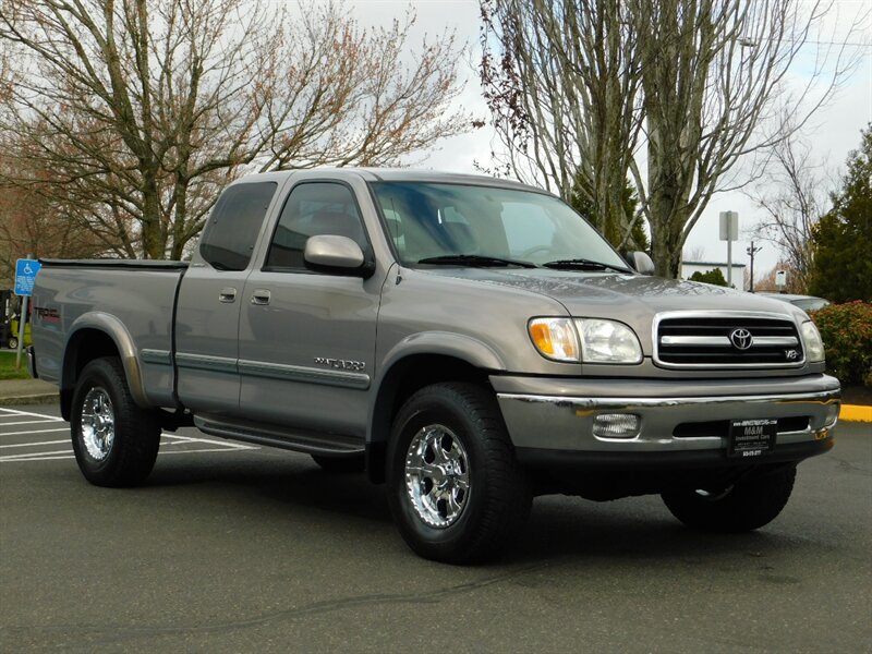 2001 Toyota Tundra Limited 4dr Access Cab 4X4 / Leather / 58,000 MILE