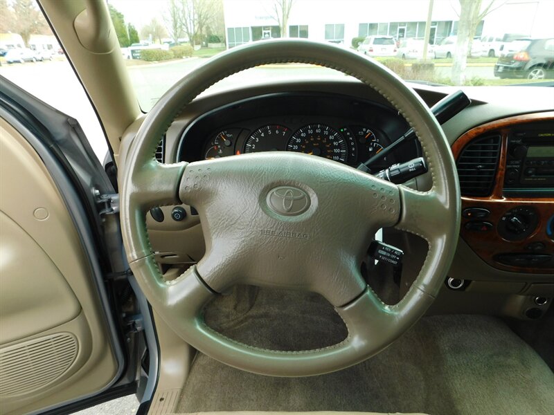 2001 Toyota Tundra Limited 4dr Access Cab 4X4 / Leather / 58,000 MILE   - Photo 16 - Portland, OR 97217