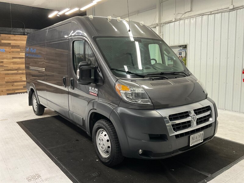 2018 RAM ProMaster Cargo Van 2500 HIGH ROOF / 3.6L V6 / 44,000 MILES  / Backup Camera / TOWING PKG / HIGH ROOF 159 " WB - Photo 2 - Gladstone, OR 97027