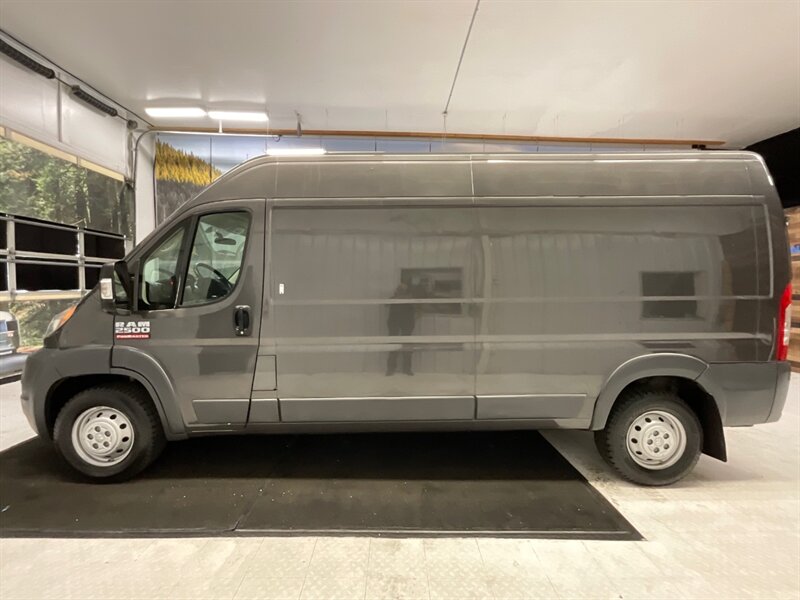 2018 RAM ProMaster Cargo Van 2500 HIGH ROOF / 3.6L V6 / 44,000 MILES  / Backup Camera / TOWING PKG / HIGH ROOF 159 " WB - Photo 3 - Gladstone, OR 97027