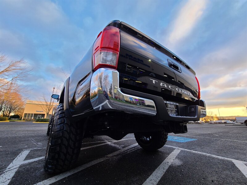 2017 Toyota Tacoma LONG BED 4X4 TRD CRAWL CONTROL  DIFF LOCK / LIFTED  / TRD OFF ROAD / NAVi / CAM / NEW RIMS + TIRES + LIFT - Photo 11 - Portland, OR 97217