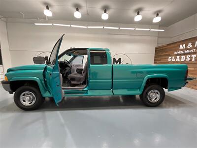 1997 Dodge Ram 2500 Laramie SLT 4X4 / 5.9L DIESEL 12-VALVE /5-SPEED  / 5-SPEED MANUAL / Long Bed / 12-VALVE / NEW TIRES / 1-OWNER / 110K MILES - Photo 43 - Gladstone, OR 97027