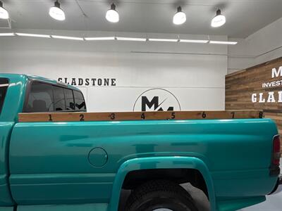 1997 Dodge Ram 2500 Laramie SLT 4X4 / 5.9L DIESEL 12-VALVE /5-SPEED / 5-SPEED MANUAL / Long Bed / 12-VALVE / NEW TIRES / 1-OWNER / 110K MILES - Photo 9 - Gladstone, OR 97027