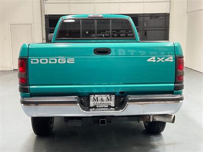 1997 Dodge Ram 2500 Laramie SLT 4X4 / 5.9L DIESEL 12-VALVE /5-SPEED  / 5-SPEED MANUAL / Long Bed / 12-VALVE / NEW TIRES / 1-OWNER / 110K MILES - Photo 6 - Gladstone, OR 97027