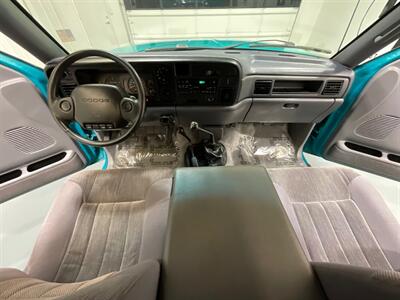 1997 Dodge Ram 2500 Laramie SLT 4X4 / 5.9L DIESEL 12-VALVE /5-SPEED  / 5-SPEED MANUAL / Long Bed / 12-VALVE / NEW TIRES / 1-OWNER / 110K MILES - Photo 19 - Gladstone, OR 97027