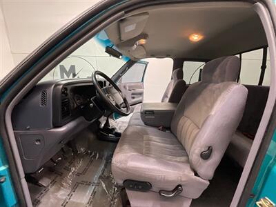1997 Dodge Ram 2500 Laramie SLT 4X4 / 5.9L DIESEL 12-VALVE /5-SPEED  / 5-SPEED MANUAL / Long Bed / 12-VALVE / NEW TIRES / 1-OWNER / 110K MILES - Photo 12 - Gladstone, OR 97027