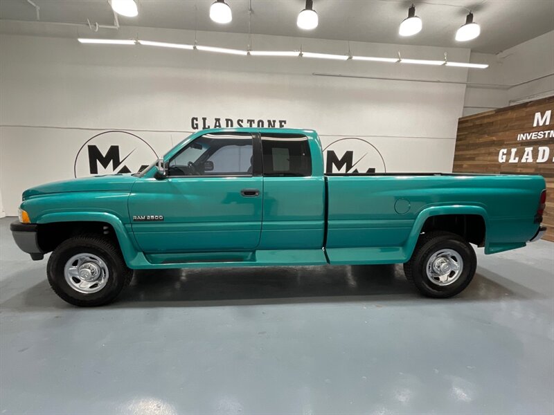 1997 Dodge Ram 2500 Laramie SLT 4X4 / 5.9L DIESEL 12-VALVE /5-SPEED  / 5-SPEED MANUAL / Long Bed / 12-VALVE / NEW TIRES / 1-OWNER / 110K MILES - Photo 3 - Gladstone, OR 97027