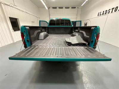 1997 Dodge Ram 2500 Laramie SLT 4X4 / 5.9L DIESEL 12-VALVE /5-SPEED  / 5-SPEED MANUAL / Long Bed / 12-VALVE / NEW TIRES / 1-OWNER / 110K MILES - Photo 10 - Gladstone, OR 97027