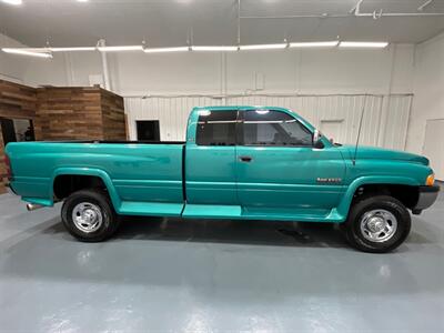 1997 Dodge Ram 2500 Laramie SLT 4X4 / 5.9L DIESEL 12-VALVE /5-SPEED / 5-SPEED MANUAL / Long Bed / 12-VALVE / NEW TIRES / 1-OWNER / 110K MILES - Photo 4 - Gladstone, OR 97027