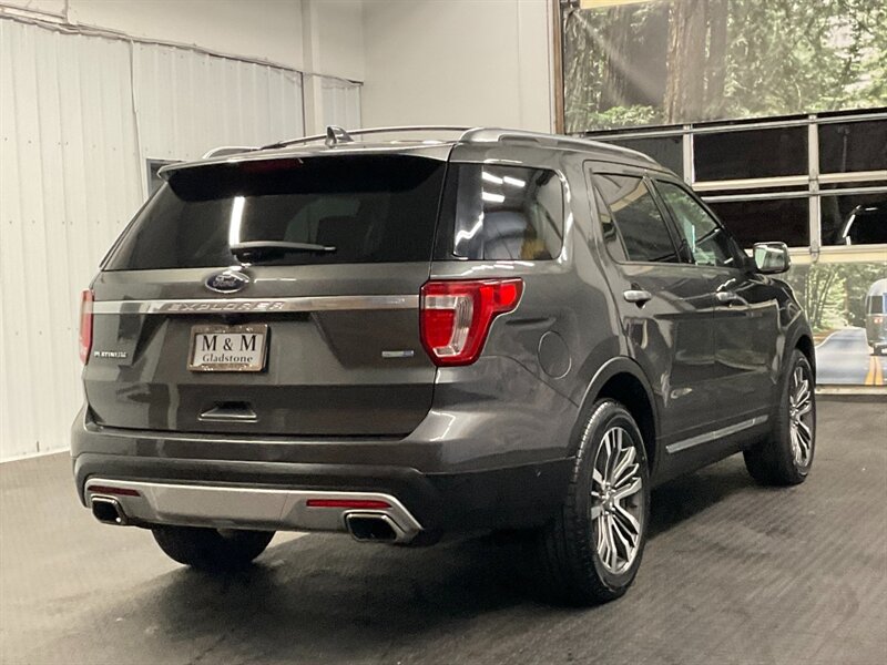 2017 Ford Explorer Platinum 4X4 / 3.5L ECOBOOST / FULLY LOADED  3.5L V6 ECOBOOST / PLATINUM / DUAL SUNROOF - Photo 8 - Gladstone, OR 97027