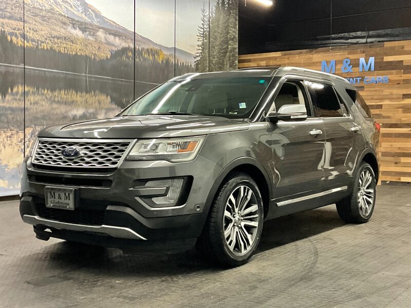 2017 Ford Explorer Platinum 4X4 / 3.5L ECOBOOST / FULLY LOADED  3.5L V6 ECOBOOST / PLATINUM / DUAL SUNROOF - Photo 1 - Gladstone, OR 97027