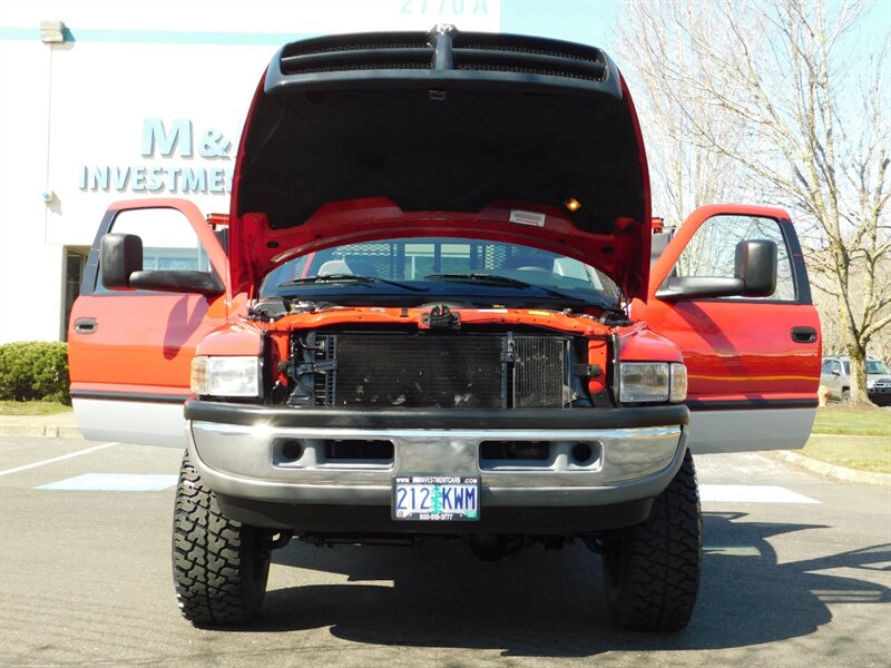 1999 Dodge Ram 2500 Laramie FLAT BED / 4X4 / 5.9L CUMMINS DIESEL   - Photo 21 - Portland, OR 97217