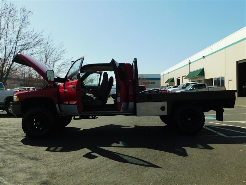 1999 Dodge Ram 2500 Laramie FLAT BED / 4X4 / 5.9L CUMMINS DIESEL   - Photo 22 - Portland, OR 97217