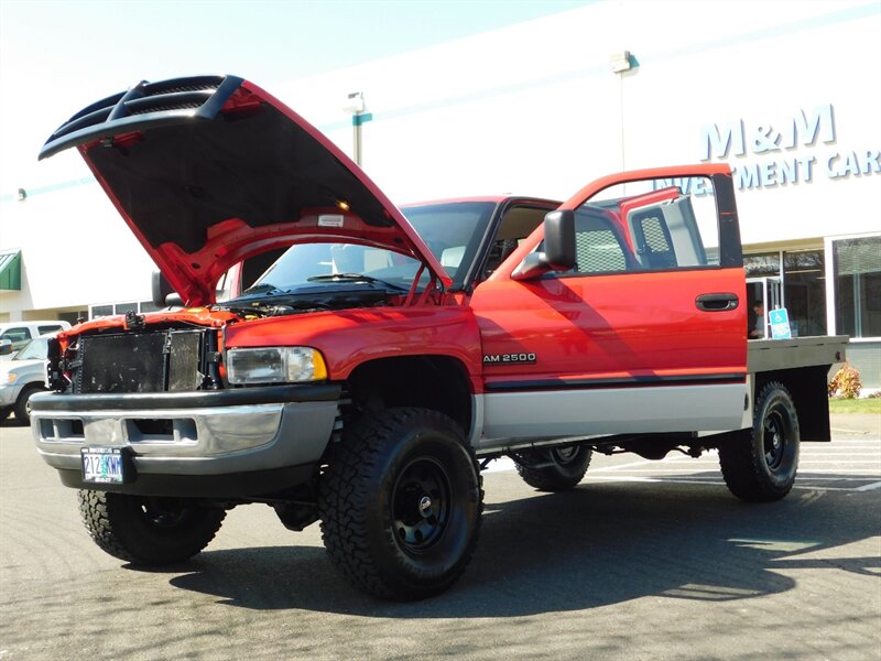 1999 Dodge Ram 2500 Laramie FLAT BED / 4X4 / 5.9L CUMMINS DIESEL   - Photo 29 - Portland, OR 97217