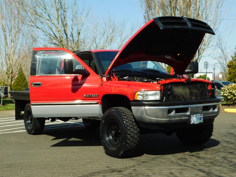 1999 Dodge Ram 2500 Laramie FLAT BED / 4X4 / 5.9L CUMMINS DIESEL   - Photo 30 - Portland, OR 97217