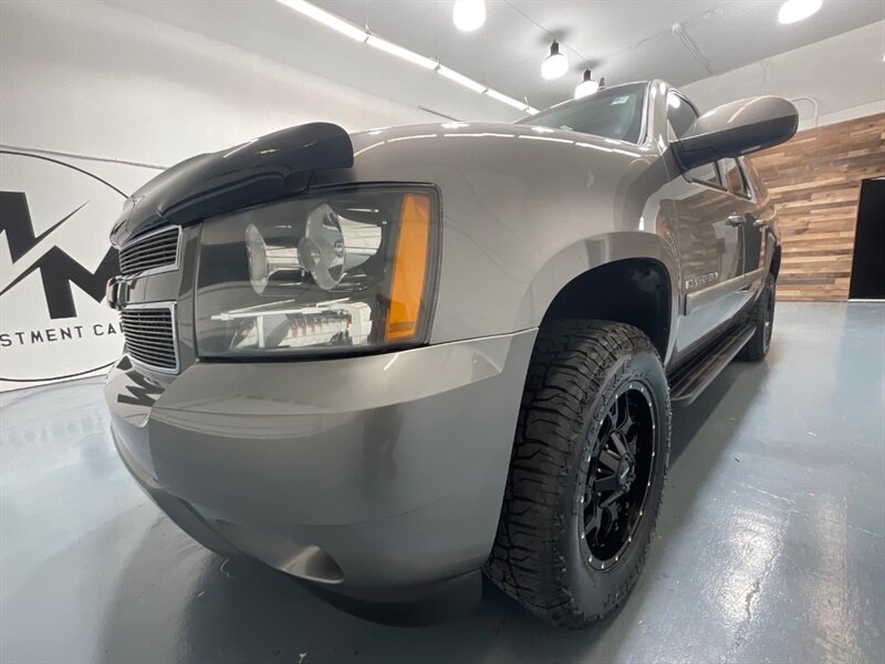 2007 Chevrolet Suburban LT 2500   4X4 / 6.0L V8 / Leather Heated Seats  RUST FREE / 3RD ROW SEAT / SUNROOF - Photo 48 - Gladstone, OR 97027