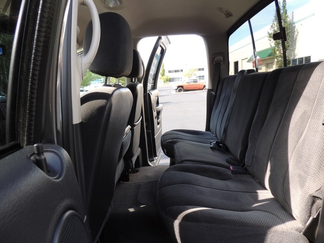 2003 Dodge Ram 2500 SLT / 4X4 / 5.9L Diesel / 6-SPEED MANUAL / LIFTED - Photo 15 - Portland, OR 97217