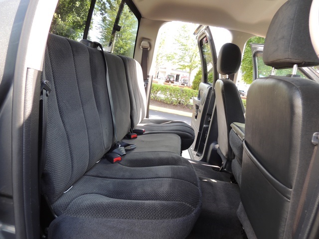 2003 Dodge Ram 2500 SLT / 4X4 / 5.9L Diesel / 6-SPEED MANUAL / LIFTED - Photo 16 - Portland, OR 97217