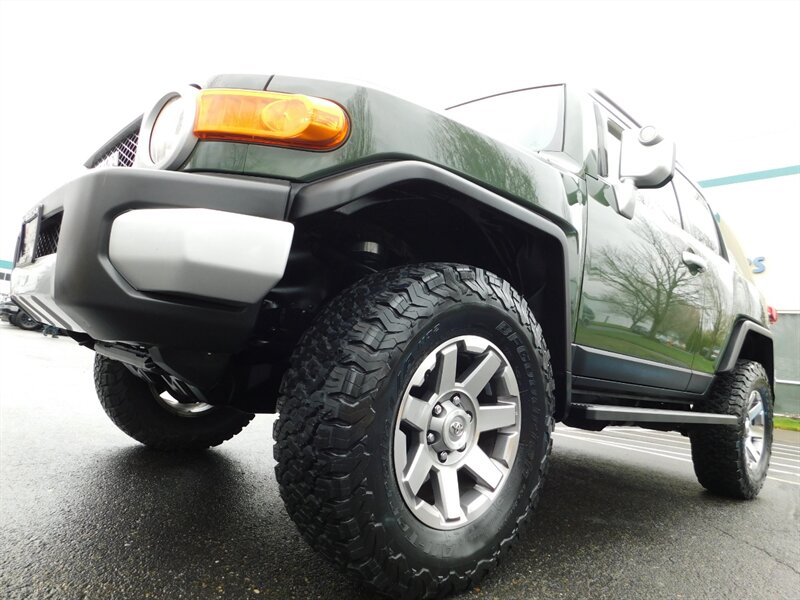 2014 Toyota FJ Cruiser Sport Utility 4X4 / 1-OWNER / LFTED / BF GOODRICH   - Photo 38 - Portland, OR 97217