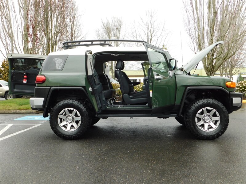 2014 Toyota FJ Cruiser Sport Utility 4X4 / 1-OWNER / LFTED / BF GOODRICH   - Photo 6 - Portland, OR 97217