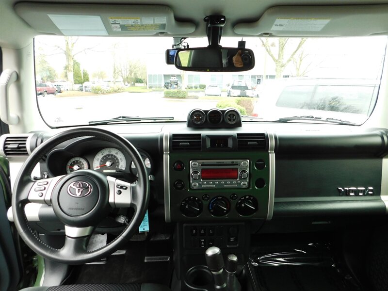 2014 Toyota FJ Cruiser Sport Utility 4X4 / 1-OWNER / LFTED / BF GOODRICH   - Photo 33 - Portland, OR 97217