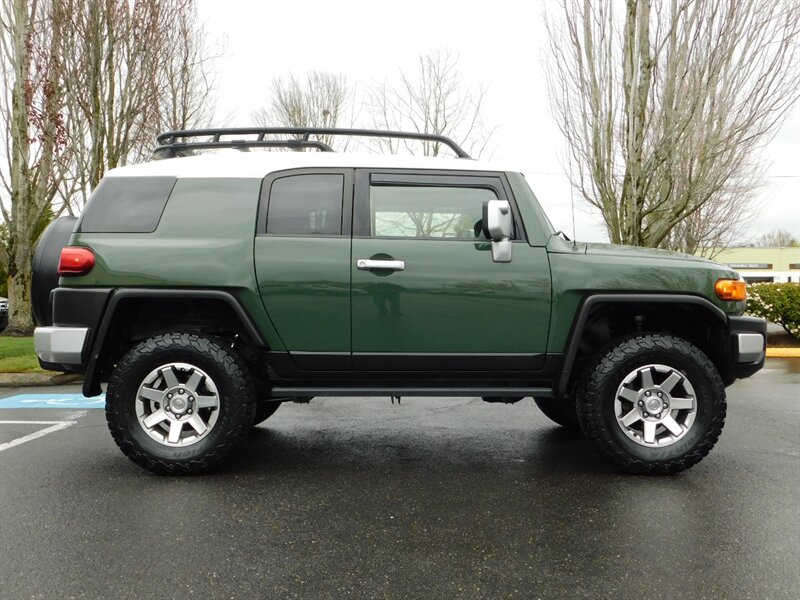 2014 Toyota FJ Cruiser Sport Utility 4X4 / 1-OWNER / LFTED / BF GOODRICH   - Photo 4 - Portland, OR 97217