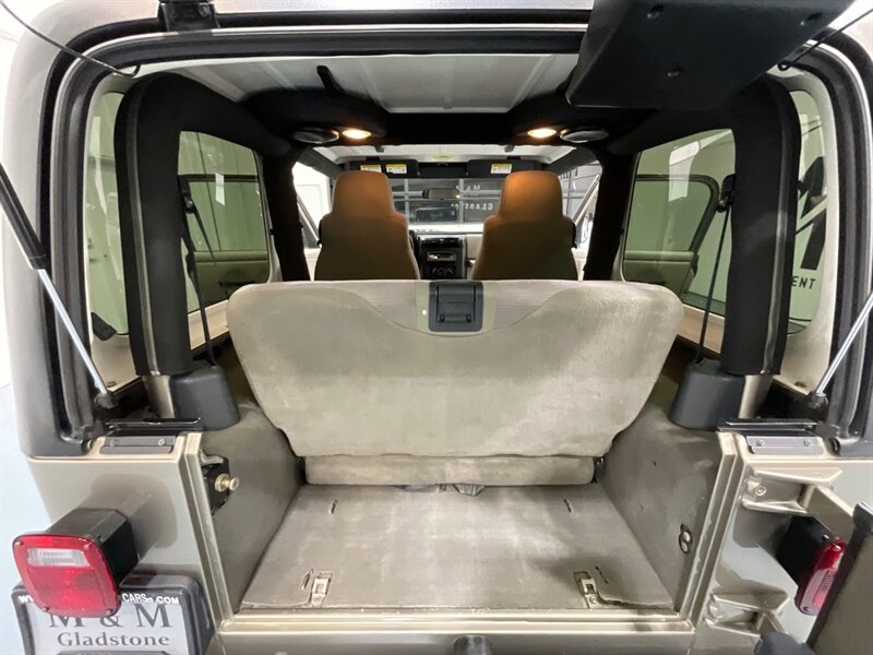 2003 Jeep Wrangler Sport 2dr 4X4/ 6Cyl / 5-SPEED / 75,000 MILES / HARD TOP / LUGGAGE RACK / ZERO RUST / EXCELLENT CONDITION - Photo 12 - Gladstone, OR 97027