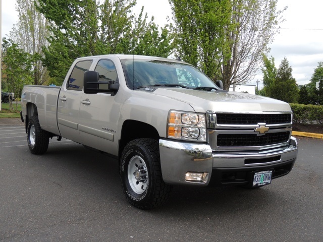 2007 Chevrolet Silverado 2500 LTZ / 4X4 / 6.6L DURAMAX / Long Bed