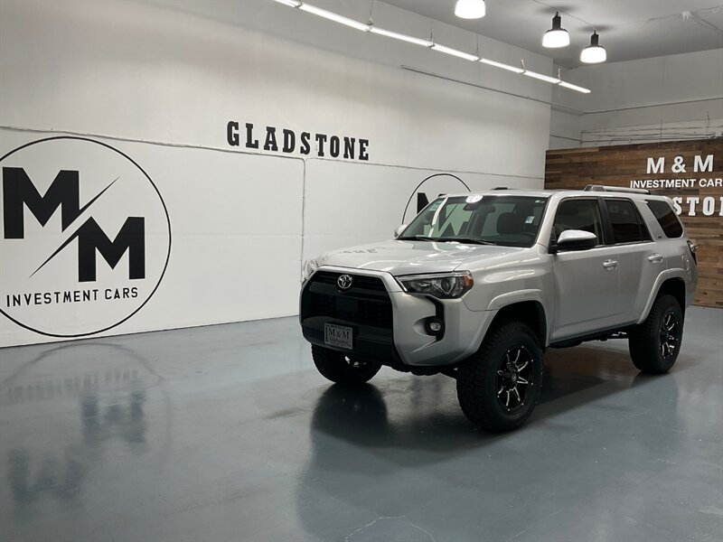 2022 Toyota 4Runner SR5 4X4 / 3RD ROW SEAT / LIFTED w. NEW TIRES  / Navigation & Backup Camera - Photo 60 - Gladstone, OR 97027