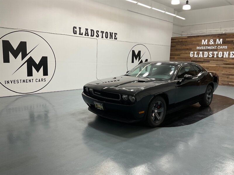 2014 Dodge Challenger SXT Coupe 2Dr / 3.6L V6 / ONLY 46,000 MILES  / LOCAL CAR - Photo 5 - Gladstone, OR 97027