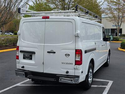 2018 Nissan NV 3500 HD 1-TON / HEAVY DUTY / V8 5.6L / 1-OWNER  / CARGO VAN / HD CARGO ROOF RACK / LOCAL / RUST FREE - Photo 8 - Portland, OR 97217