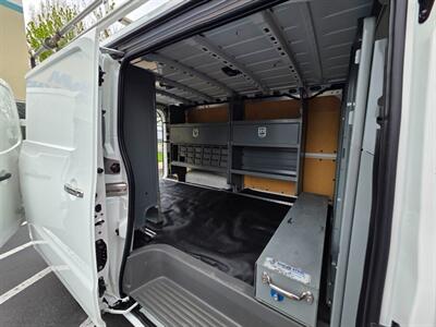 2018 Nissan NV 3500 HD 1-TON / HEAVY DUTY / V8 5.6L / 1-OWNER  / CARGO VAN / HD CARGO ROOF RACK / LOCAL / RUST FREE - Photo 18 - Portland, OR 97217