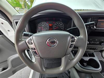 2018 Nissan NV 3500 HD 1-TON / HEAVY DUTY / V8 5.6L / 1-OWNER  / CARGO VAN / HD CARGO ROOF RACK / LOCAL / RUST FREE - Photo 47 - Portland, OR 97217