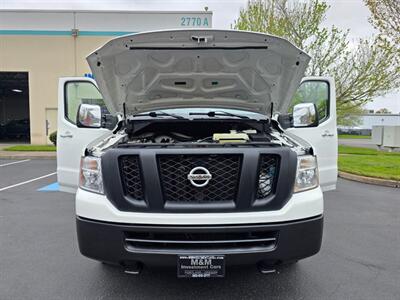 2018 Nissan NV 3500 HD 1-TON / HEAVY DUTY / V8 5.6L / 1-OWNER  / CARGO VAN / HD CARGO ROOF RACK / LOCAL / RUST FREE - Photo 29 - Portland, OR 97217