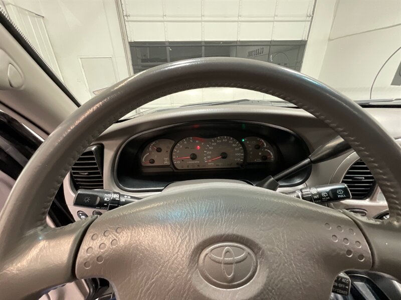 2001 Toyota Sequoia Limited 4x4 / 1-Owner / LIFTED w. NEW WHEELS TIRES / FRESH TIMING BELT + WATER PUMP SERVICE DONE / ZERO RUST - Photo 43 - Gladstone, OR 97027