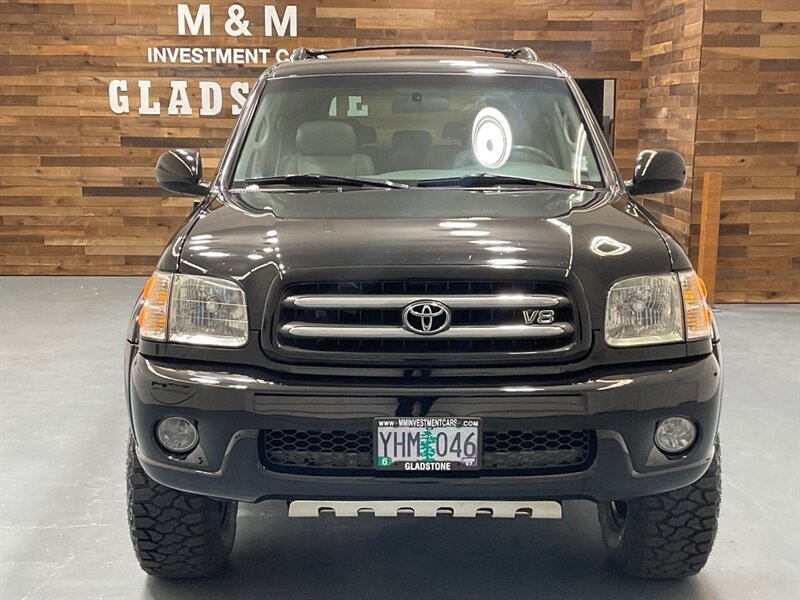 2001 Toyota Sequoia Limited 4x4 / 1-Owner / LIFTED w. NEW WHEELS TIRES / FRESH TIMING BELT + WATER PUMP SERVICE DONE / ZERO RUST - Photo 5 - Gladstone, OR 97027