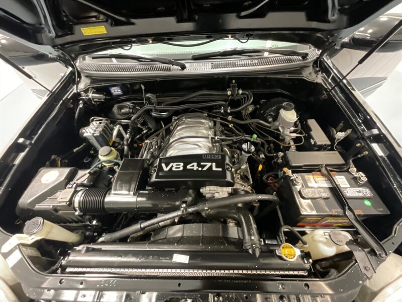 2001 Toyota Sequoia Limited 4x4 / 1-Owner / LIFTED w. NEW WHEELS TIRES / FRESH TIMING BELT + WATER PUMP SERVICE DONE / ZERO RUST - Photo 48 - Gladstone, OR 97027