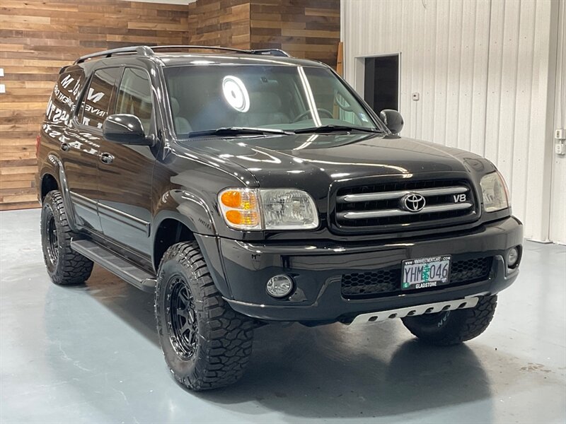 2001 Toyota Sequoia Limited 4x4 / 1-Owner / LIFTED w. NEW WHEELS TIRES / FRESH TIMING BELT + WATER PUMP SERVICE DONE / ZERO RUST - Photo 2 - Gladstone, OR 97027