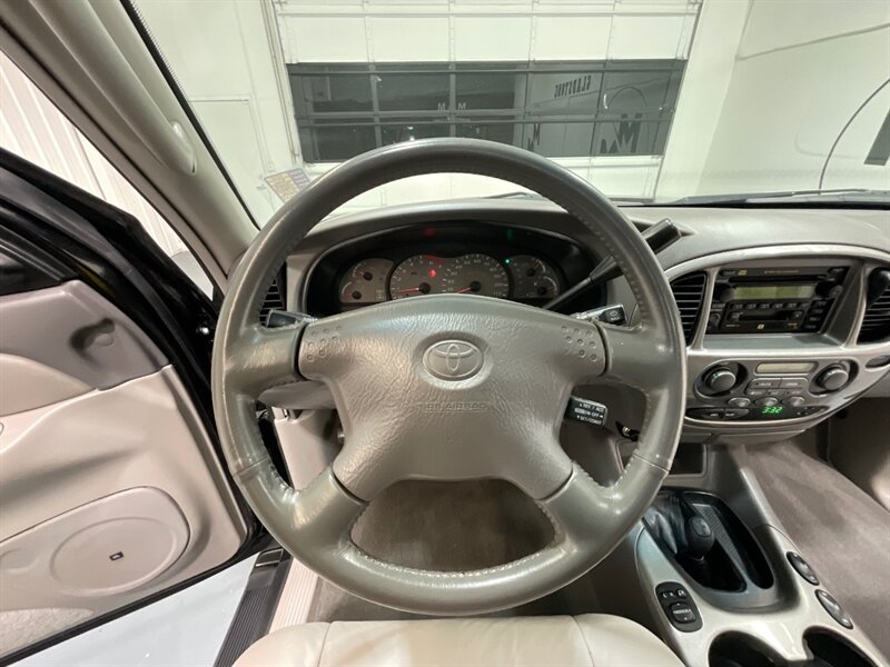 2001 Toyota Sequoia Limited 4x4 / 1-Owner / LIFTED w. NEW WHEELS TIRES / FRESH TIMING BELT + WATER PUMP SERVICE DONE / ZERO RUST - Photo 15 - Gladstone, OR 97027