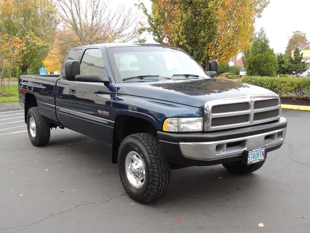 2001 Dodge Ram 2500 SLT 4dr Quad Cab SLT / 4X4 / 5.9L CUMMINS DIESEL