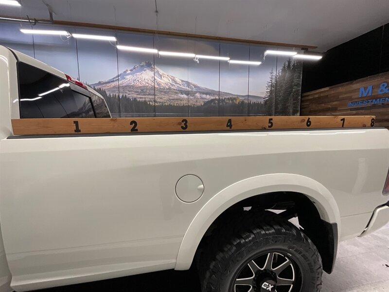 2017 RAM 3500 Laramie Crew Cab 4X4 / 6.7L DIESEL / AISIN TRANNY  / BRAND NEW MUD TIRES / RUST FREE - Photo 9 - Gladstone, OR 97027