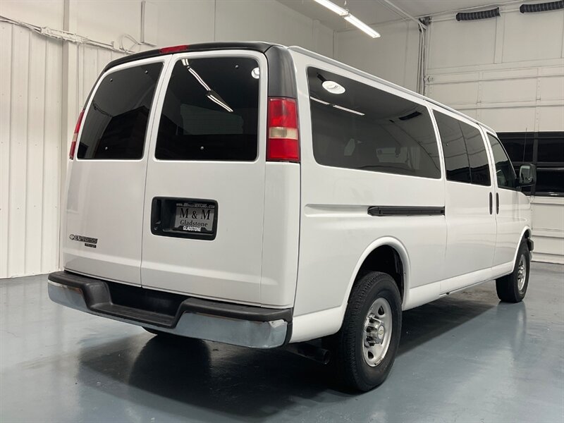 2007 Chevrolet Express LS 3500 / 6.0L V8 / 15-Passenger Van/ 56,000 MILES  / Excel Cond - Photo 8 - Gladstone, OR 97027