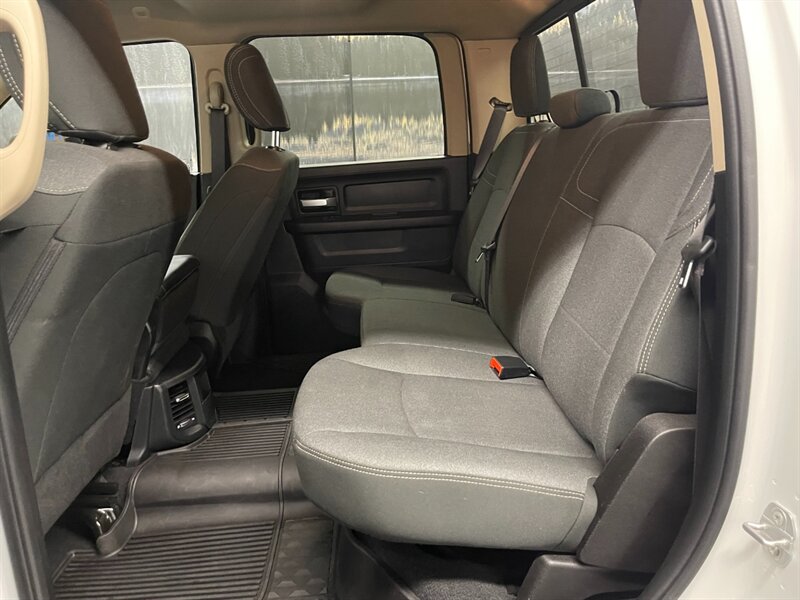 2019 RAM 2500 Crew Cab 4X4 / 6.7L   - Photo 15 - Gladstone, OR 97027