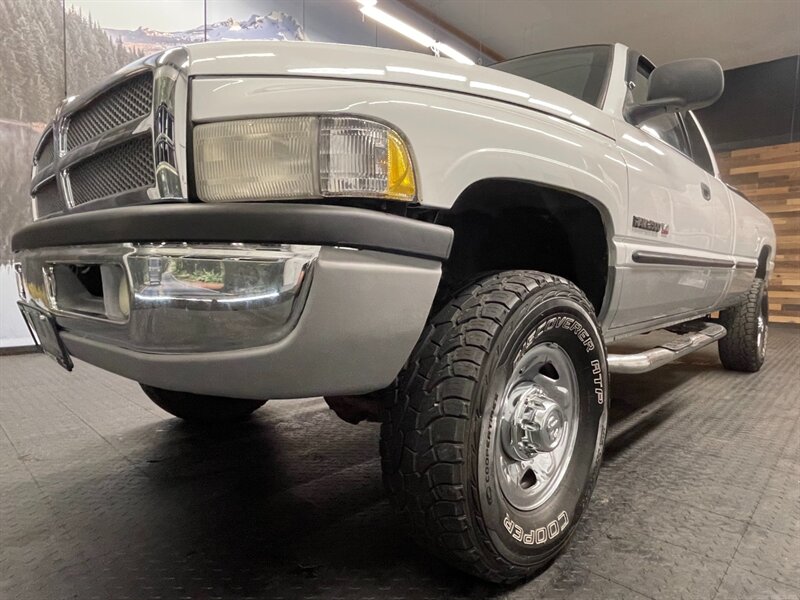 1999 Dodge Ram 2500 Laramie SLT 4X4 / 8.0L V10 /  102,000 MILES   - Photo 9 - Gladstone, OR 97027