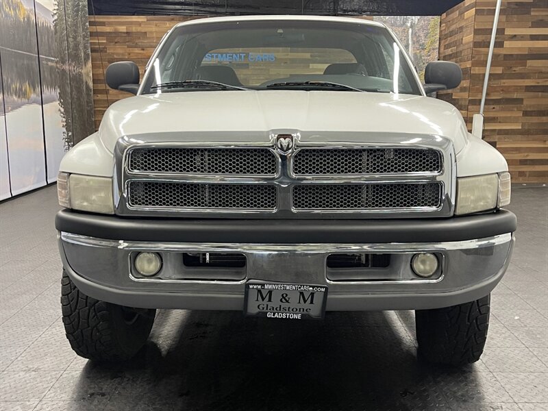 1999 Dodge Ram 2500 Laramie SLT 4X4 / 8.0L V10 /  102,000 MILES   - Photo 18 - Gladstone, OR 97027