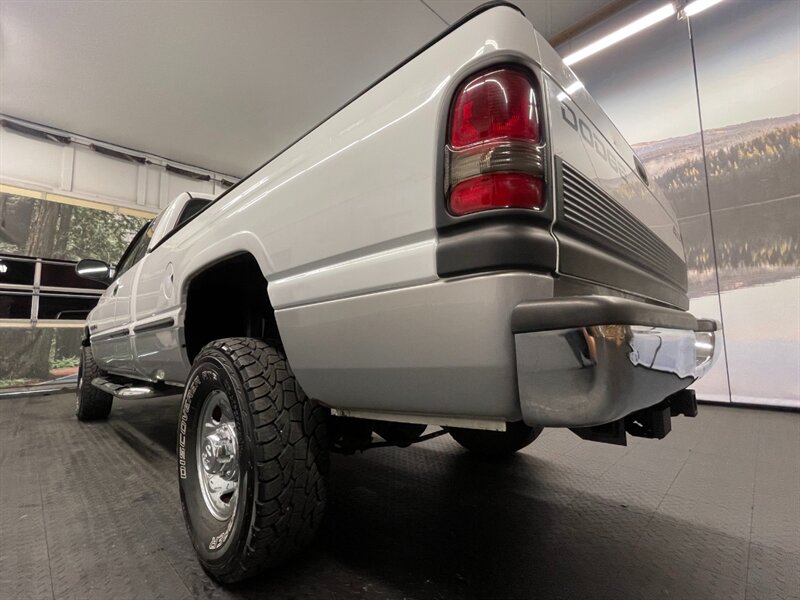 1999 Dodge Ram 2500 Laramie SLT 4X4 / 8.0L V10 /  102,000 MILES   - Photo 11 - Gladstone, OR 97027