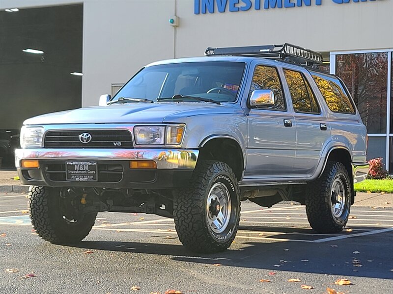 1995 Toyota 4Runner SR5 V6  / APPLE Car Play / Clean Title / LOCAL CAR - Photo 1 - Portland, OR 97217